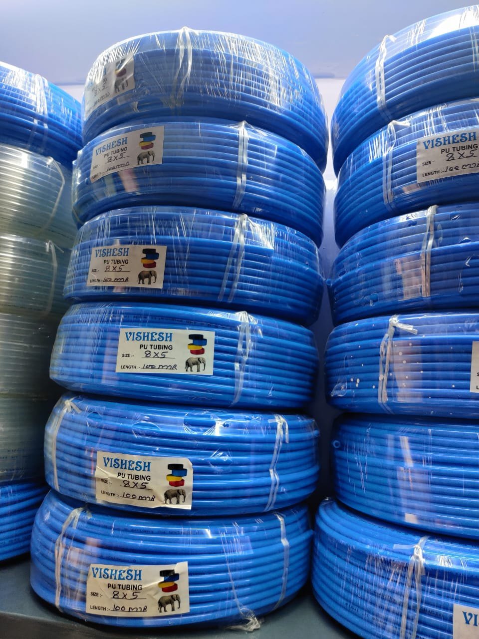 Blue PU (polyurethane) pneumatic pipe